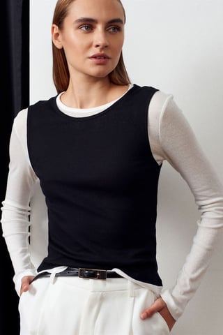 Fitted Cotton Crew Neck Long Sleeve Blouse
