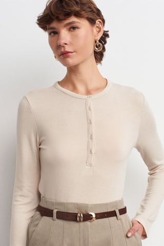 Slim Fit V-Neck Button Blouse