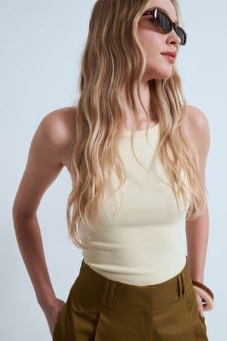Ribbed Halterneck Sleeveless Blouse