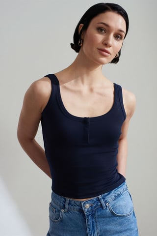 Ribbad Crop Cami Blus