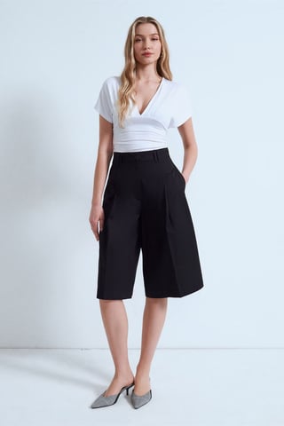 High-Waist Cotton Poplin Capri Shorts