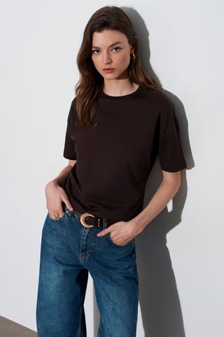 Dam T-shirt med rund hals i bomull