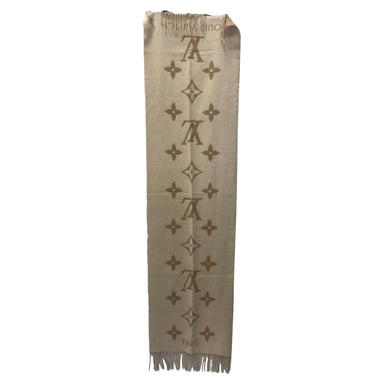 Louis Vuitton Reykjavik Fringed Scarf in Beige Cashmere