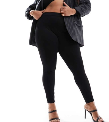 Spanx Plus ankellånga jeggings i svart
