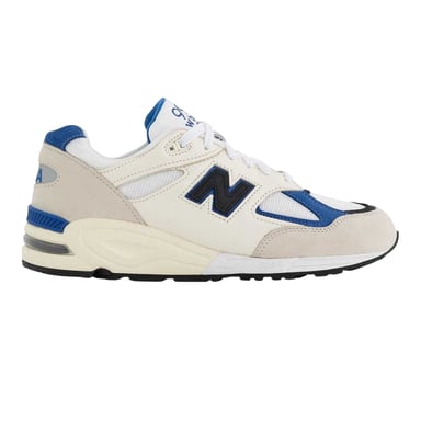 New Balance Womens/Ladies x Teddy Santis 990 V2 Suede Running Trainers (White)