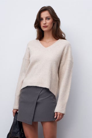 Women's V-neck Ribbed Knit Sweater