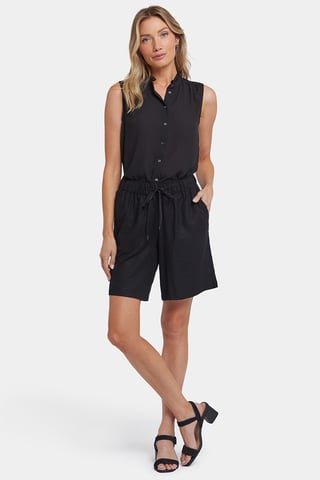 Breezy Bermuda Shorts In Stretch Linen