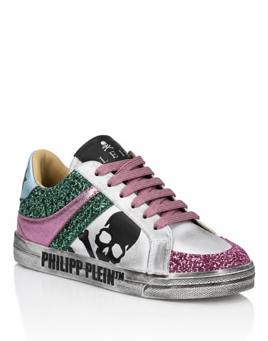 Lo-Top Sneakers Skull