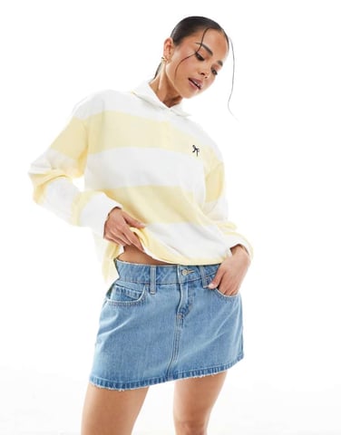 Hollister low rise mini frayed denim skirt in mid blue wash