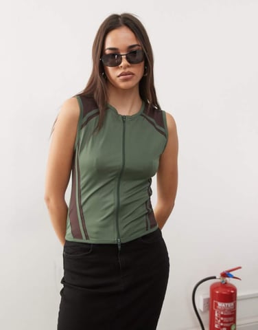 COLLUSION slim fit panel vest