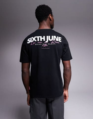 T-shirt med Sixth June-skriplogo baktryck i svart