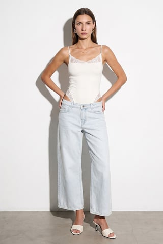 Lace Sleeveless Slim-fit Bodysuit Blouse