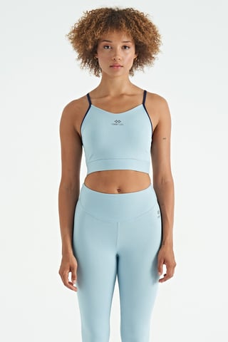 Fitted Sleeveless Crop Sports Top