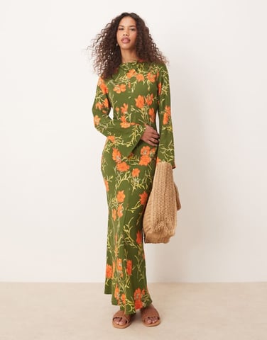 ASOS DESIGN maxiklänning med sned hals i grönblommigt mönster