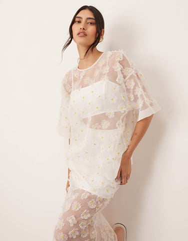 ARRANGE 3D daisy sheer oversized t-shirt co-ord