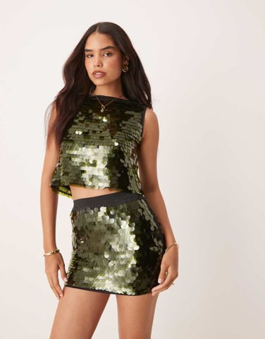 ASOS DESIGN large sequin disc top in forest green