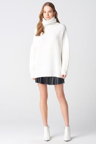 Oversized Ribbed Turtleneck Sweater