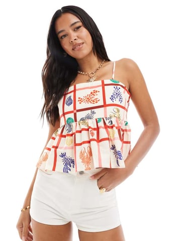 Miss Selfridge denim booty short in ecru