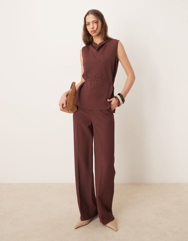ASOS DESIGN tailored straight leg trousers with skinny belt in chocolate