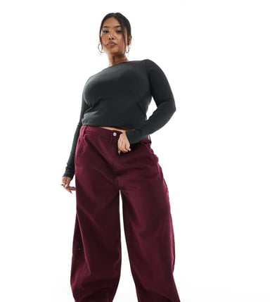 ASOS DESIGN Curve sömmade fatbyxor i mörk körsbär