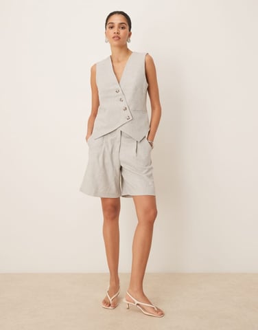 YAS tailored pleat front longline short co-ord in light grey melange