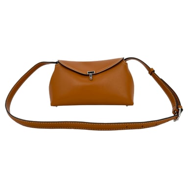 Totême T-Lock Grained-Leather Clutch in Tan Brown Leather