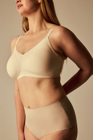 Vadderad stickad bralette-bh