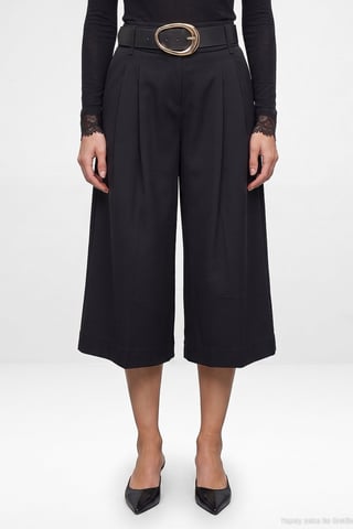 Women’s Tailored Pull-On Shorts