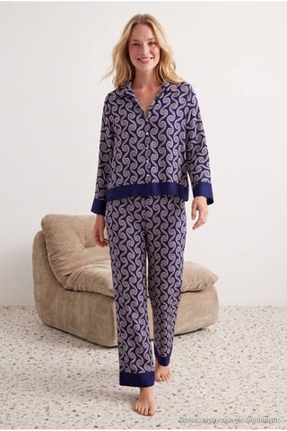 TRENDYOLMİLLA Women's Dark blue Geometric pattern Long Regular fit Pajama Sets