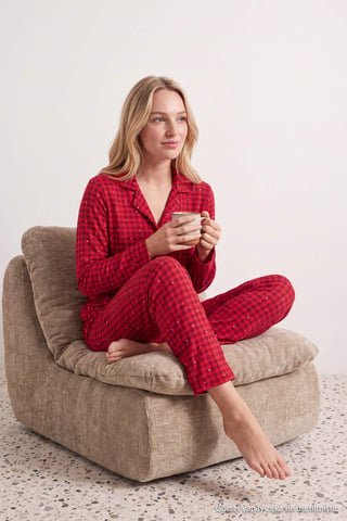 TRENDYOLMİLLA Women's 2 Pack Red Graphic Long Regular fit Pajama Sets