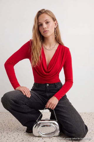 TRENDYOLMİLLA Women's Red Plain Long Fitted Bodysuits