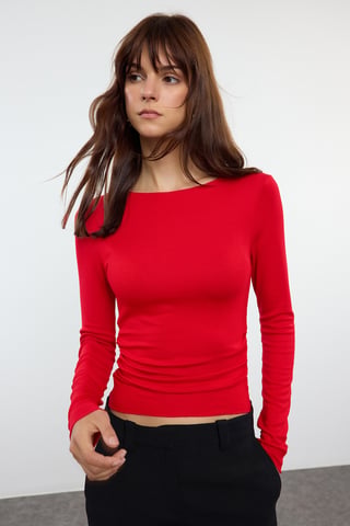 TRENDYOLMİLLA Women's Red Plain Long Fitted Blouses