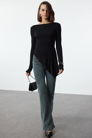 TRENDYOLMİLLA Women's Black Plain Long Fitted Blouses