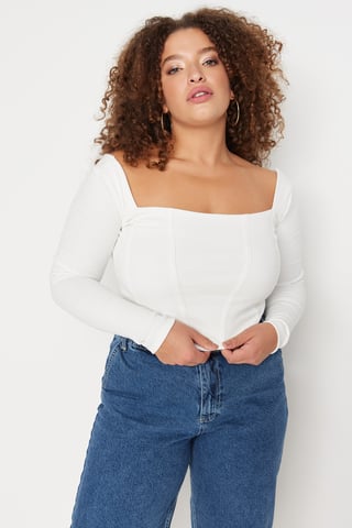 Trendyol Curve Dam Ecru Enfärgad Lång Figursydd Plus size Blusar