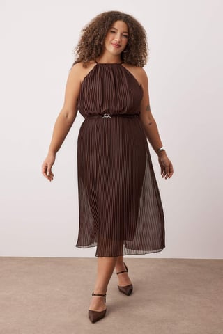 Trendyol Curve Women's Brown Plain Maxi Sleeveless Party Bodycon Plus Size Dress