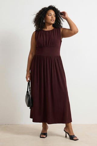 Trendyol Curve Women's Brown Plain Maxi Sleeveless Casual A-line Plus Size Dress