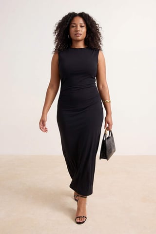 Trendyol Curve Women's Black Plain Maxi Sleeveless Casual Shift Plus Size Dress