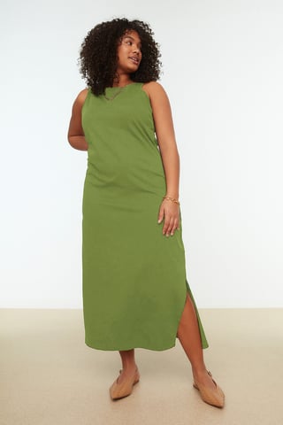 Trendyol Curve Women's Green Plain Maxi Sleeveless Casual Shift Plus Size Dress