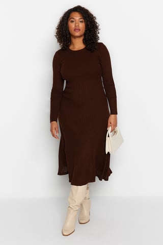 Trendyol Curve Women's Brown Plain Midi Long Casual A-line Plus Size Dress