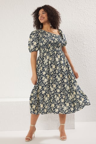 Trendyol Curve Women's Green Plain Midi Short Casual A-line Plus Size Dress