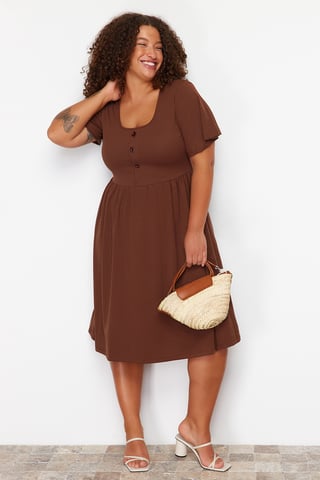 Trendyol Curve Women's Brown Plain Midi Short Casual A-line Plus Size Dress
