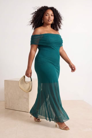 Trendyol Curve Women's Green Plain Short / Mini Sleeveless Casual Bodycon Plus Size Dress