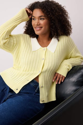 Trendyol Curve Dam Gul Enfärgad Lång Regular fit Plus size Koftor