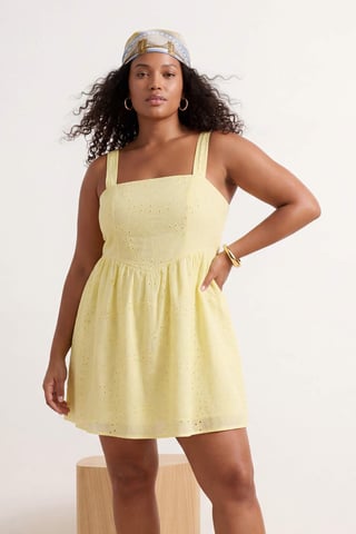 Trendyol Curve Women's Yellow Plain Maxi Sleeveless Casual A-line Plus Size Dress