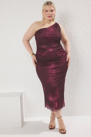 Trendyol Curve Women's Burgundy Plain Maxi Sleeveless Party Bodycon Plus Size Dress