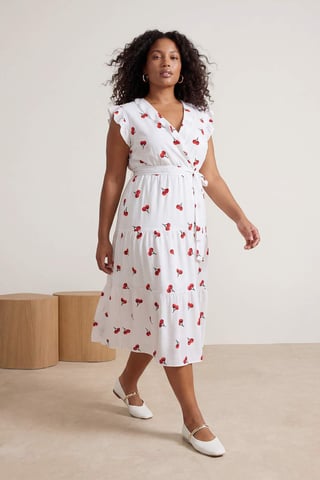 Trendyol Curve Women's Multicolor Graphic Maxi Sleeveless Casual A-line Plus Size Dress