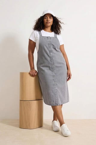 Trendyol Curve Women's Gray Plain Midi Sleeveless Casual Gilet Plus Size Dress
