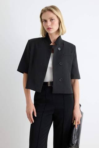 TRENDYOLMİLLA Women's Black Plain Short Fitted Blazers