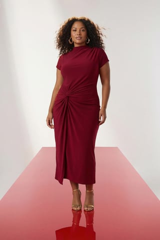 Trendyol Curve Women's Burgundy Plain Midi Short Casual Shift Plus Size Dress