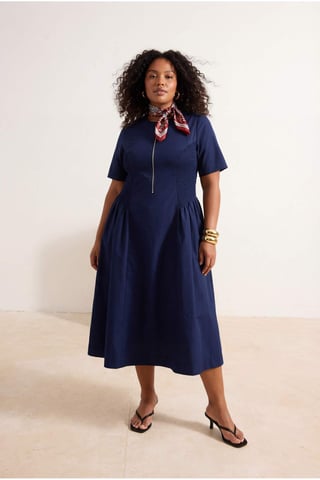 Trendyol Curve Women's Dark blue Plain Midi Short Casual Skater Plus Size Dress